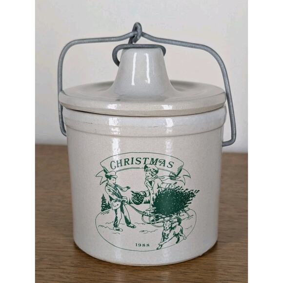 Vintage Christmas 1988 Cheese Crock Stoneware With Lid & Wire Bale Handle - Picture 1 of 8